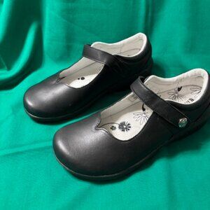 Therafit Mary Jane Shoe Slip Resistant Clog  Size US 10.5 - 11 EUR 41
